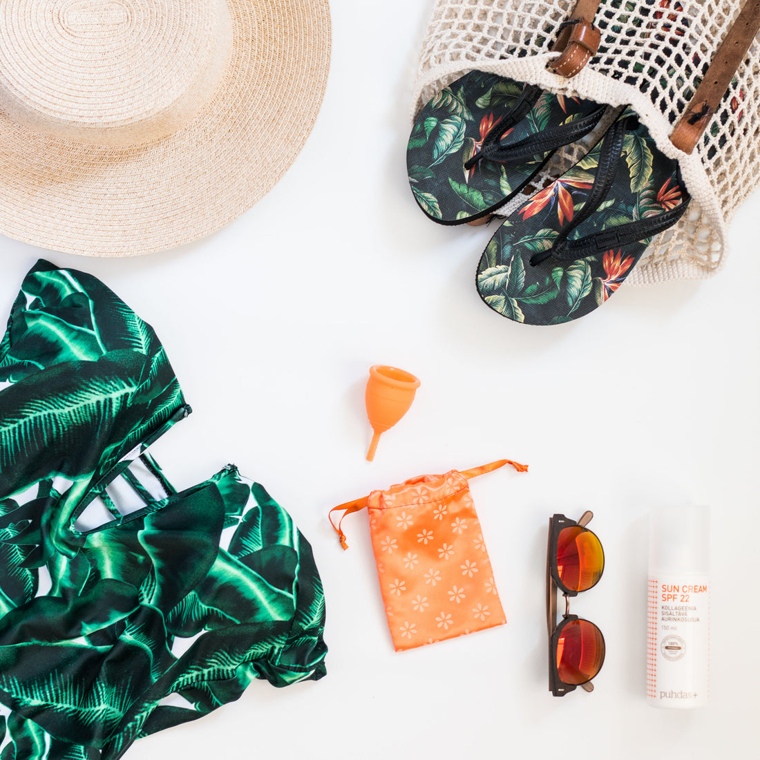 Heading to the beach? Don’t forget your Lunette cup!