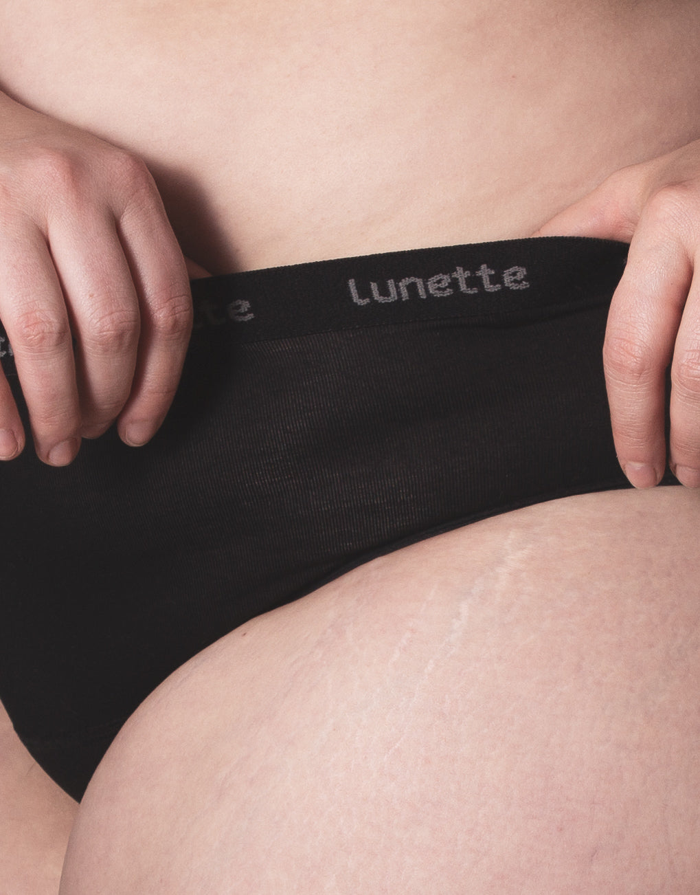Lunette period panties.